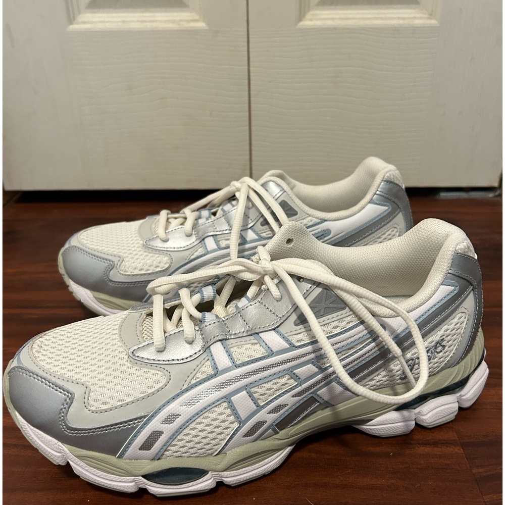 ASICS Men’s GEL-NYC 2055 Cream Grey Athletic Sneakers Shoes 1203A542 US 9.5